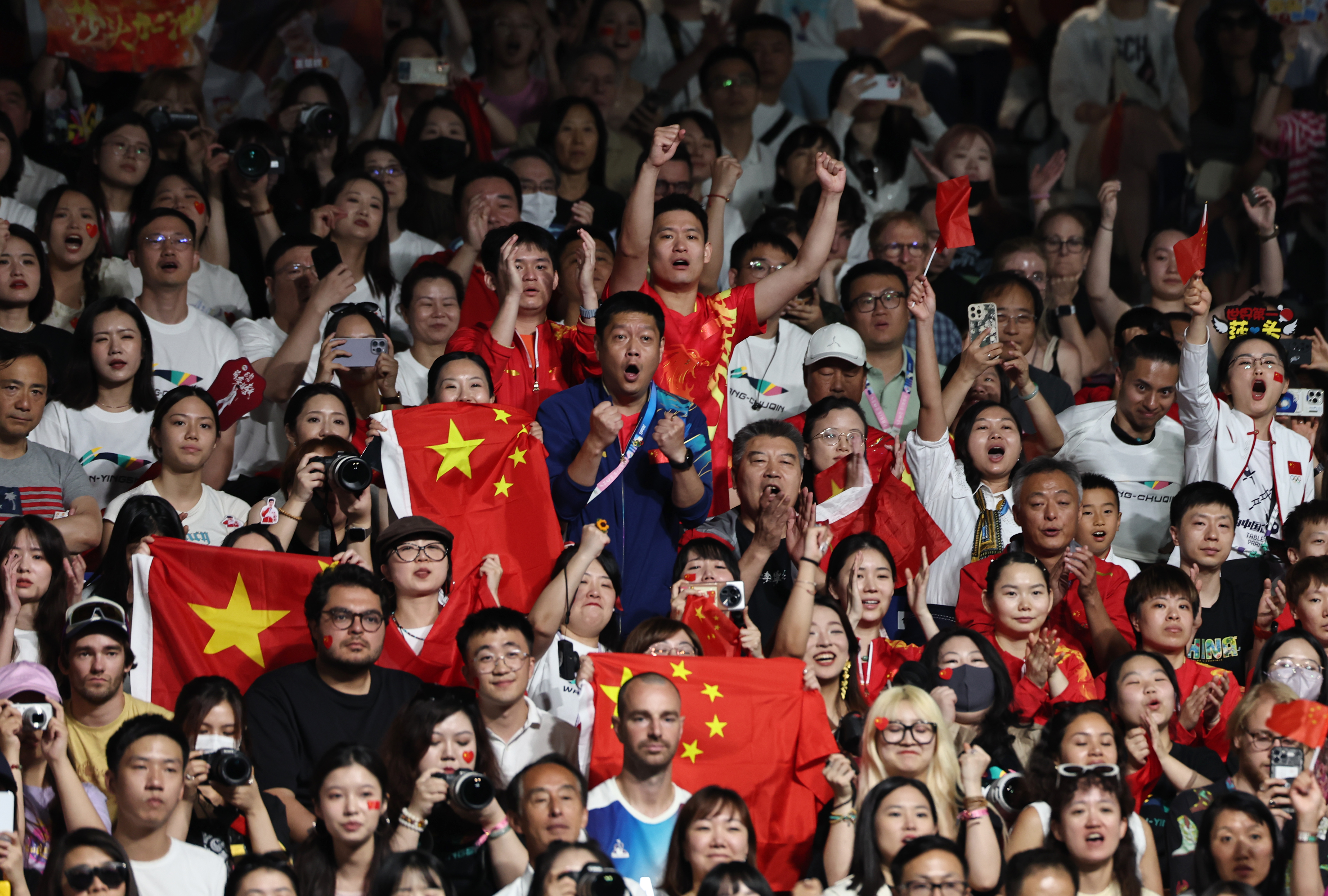 乐鱼（中国）体育官方网站-运动员举办粉丝见面会，拉近距离的简单介绍
