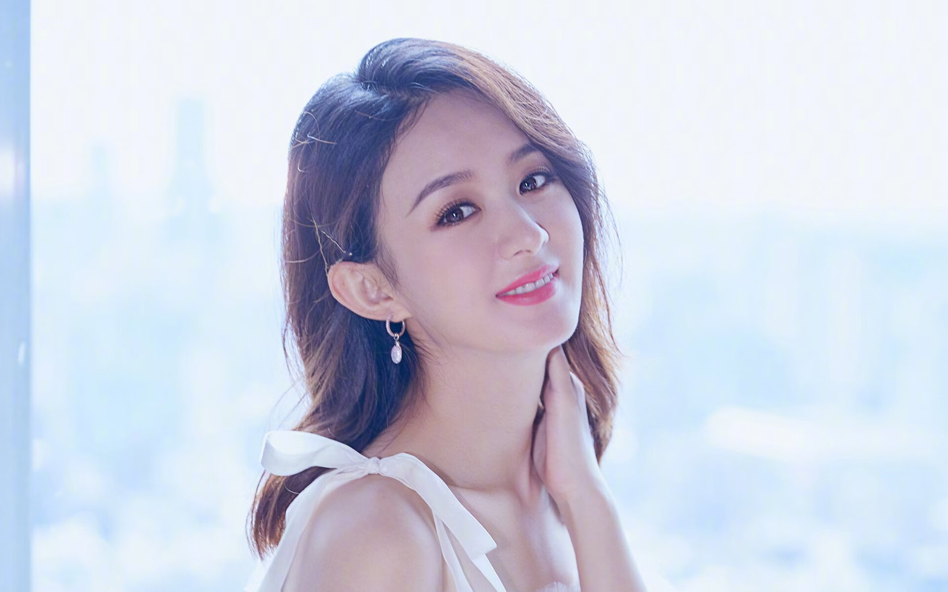 “不眠之夜：季后赛激烈对决回顾”，不眠之夜每场多少人