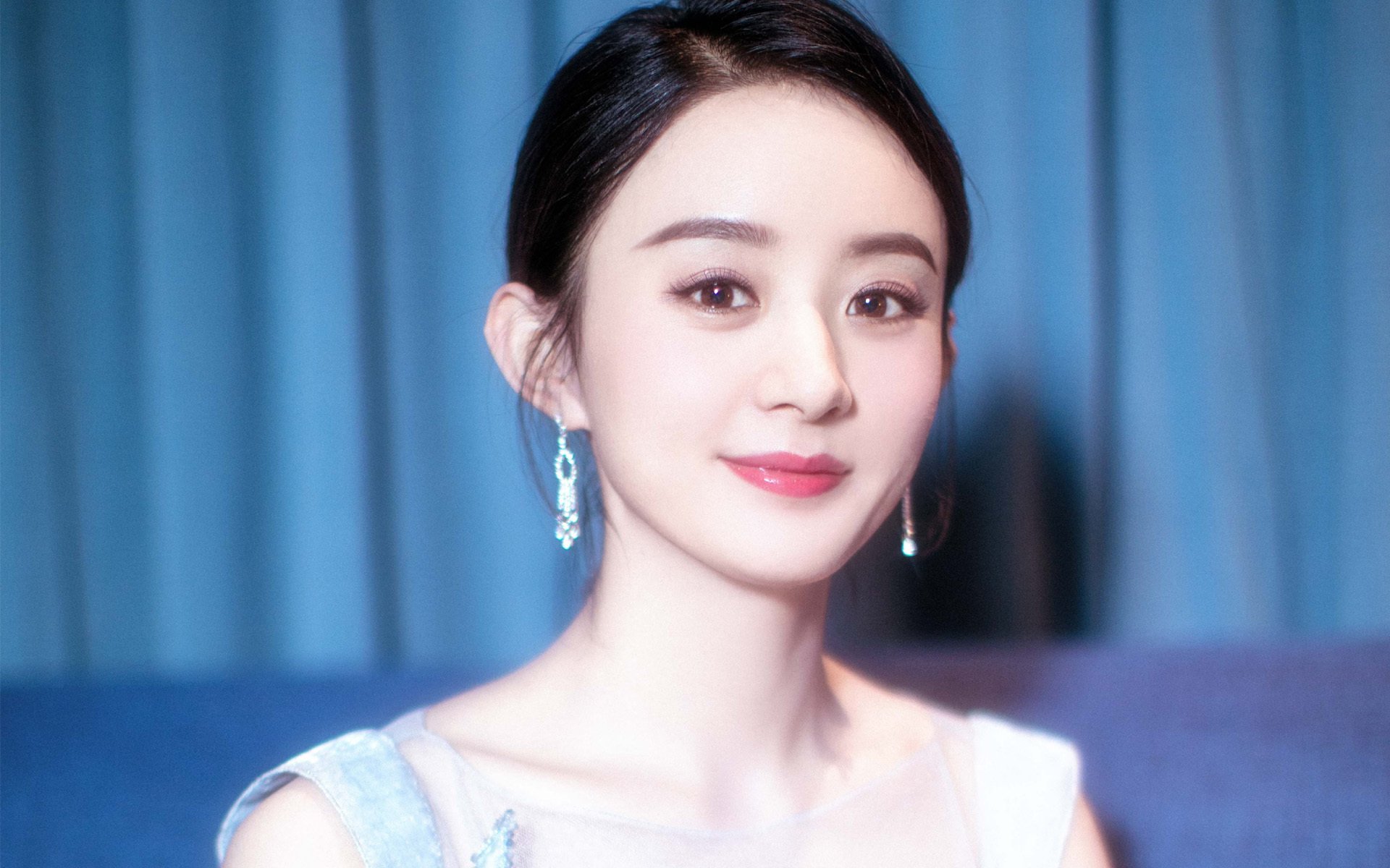 法兰克福客场逆转取胜，继续保持领先优势，法兰克福俱乐部官网