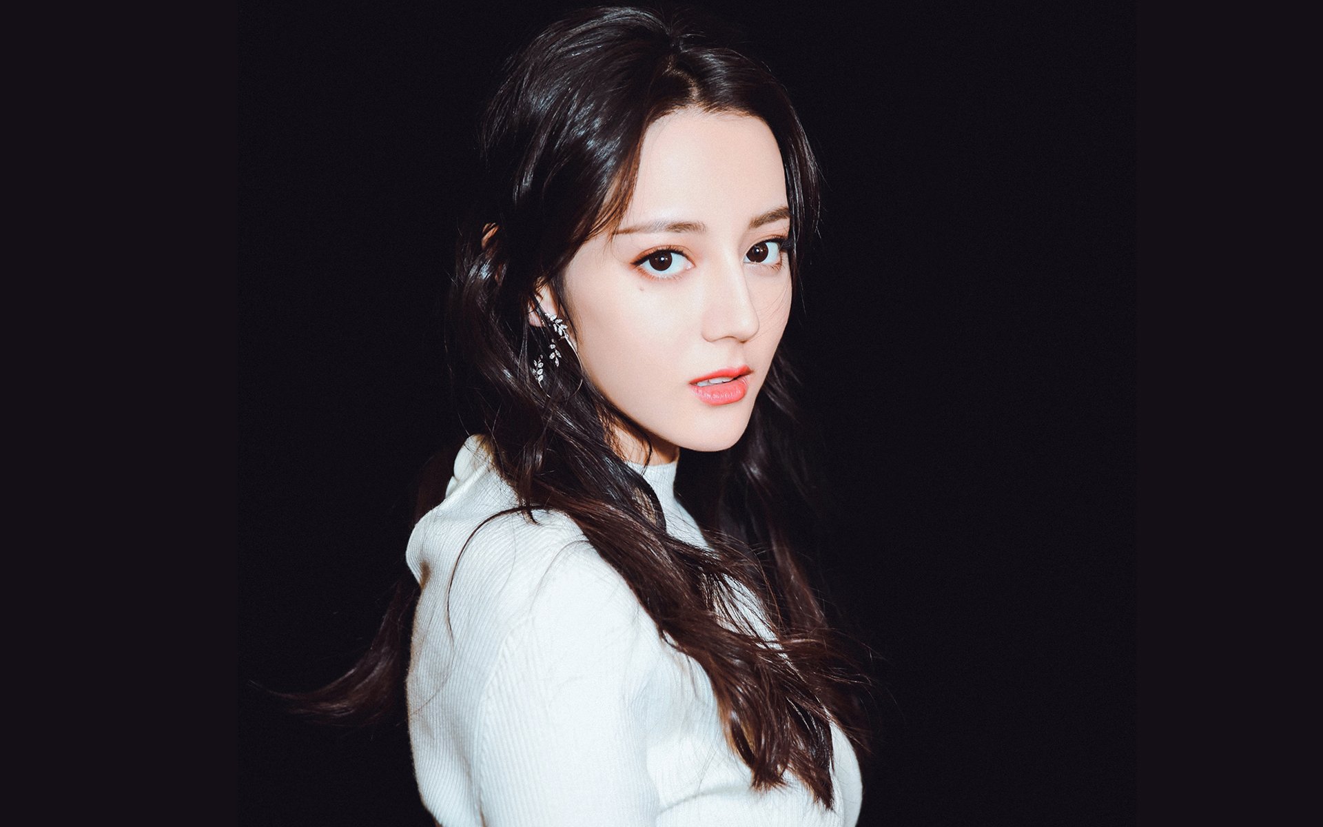 乐鱼电竞在线平台-国王助教专注教学逐帧分析对手进攻套路，国王计划