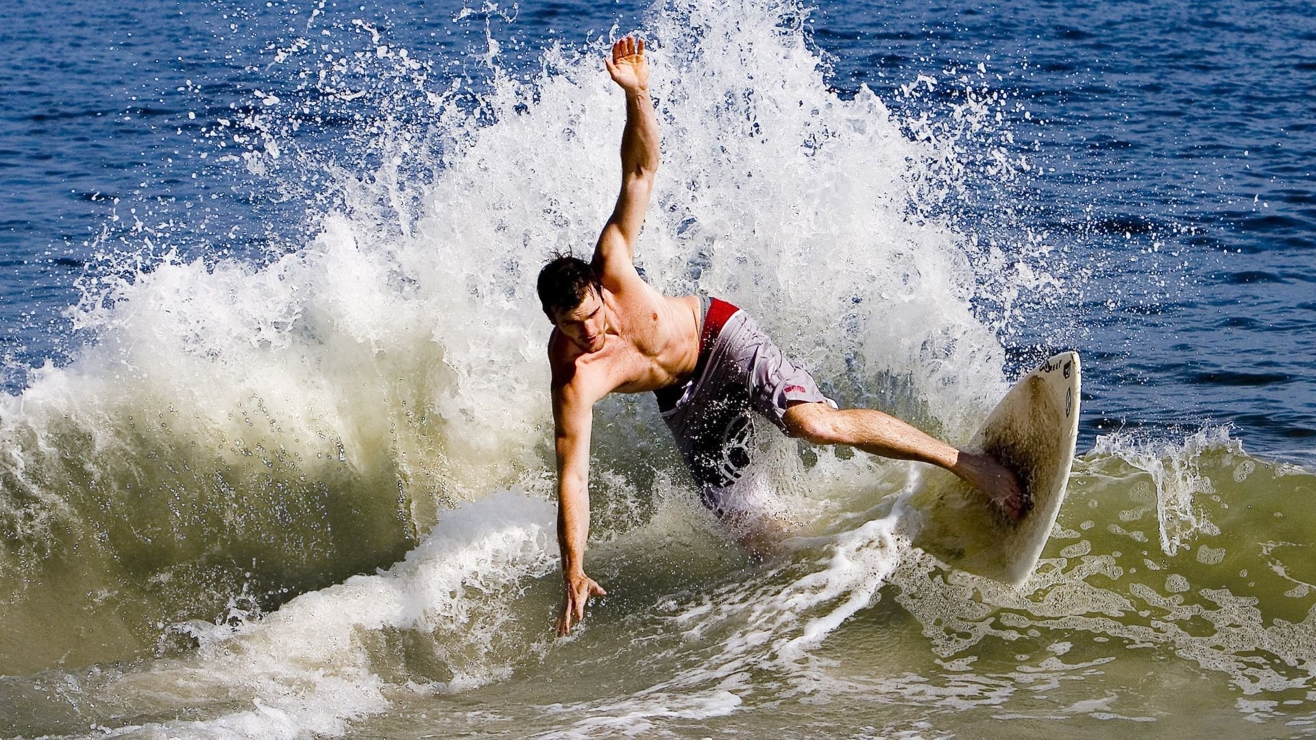 球迷盛：线下观赛活动不停歇，线下观赛点