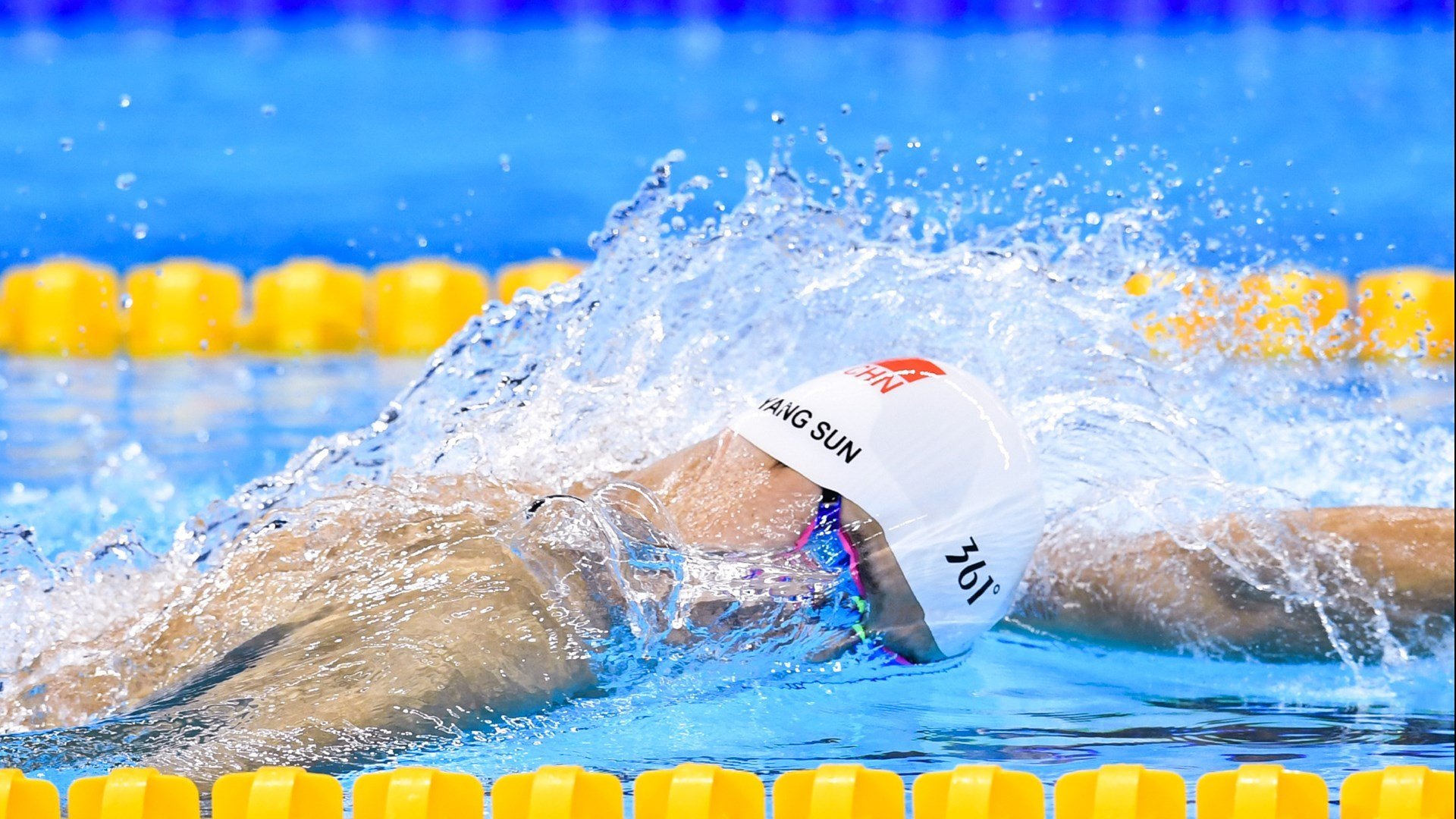 社区力量壮大：打造多元文化融合的电竞粉丝圈，社区粉丝运营模式